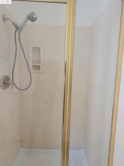 386 Bay Ridge Drive, Daly City CA: https://media.crmls.org/mediaz/011f75f1-1449-41ca-b5b4-a2b888fdd8b2.jpg