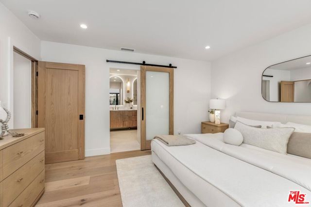 5 Bed Home for Sale in Los Angeles, California