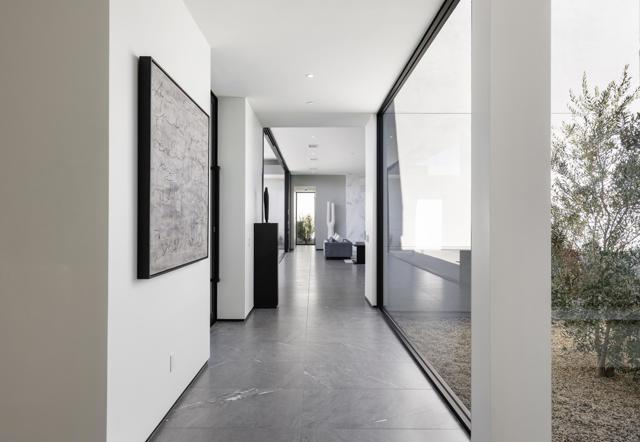 16 Via Linea, Rancho Mirage CA: https://media.crmls.org/mediaz/01218734-6e43-4c99-819c-bc688ddc5288.jpg