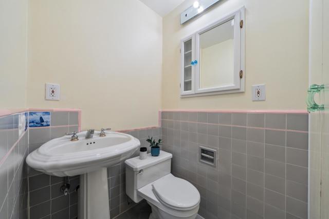 1451 43rd Avenue, San Francisco CA: https://media.crmls.org/mediaz/0122bf14-c23e-4a19-bfbe-cb5268e8d354.jpg