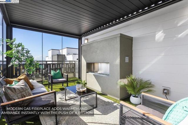 2250 Kilowatt Way, Fremont CA: https://media.crmls.org/mediaz/0123500b-d7b3-4413-834f-955a8b2c6caf.jpg