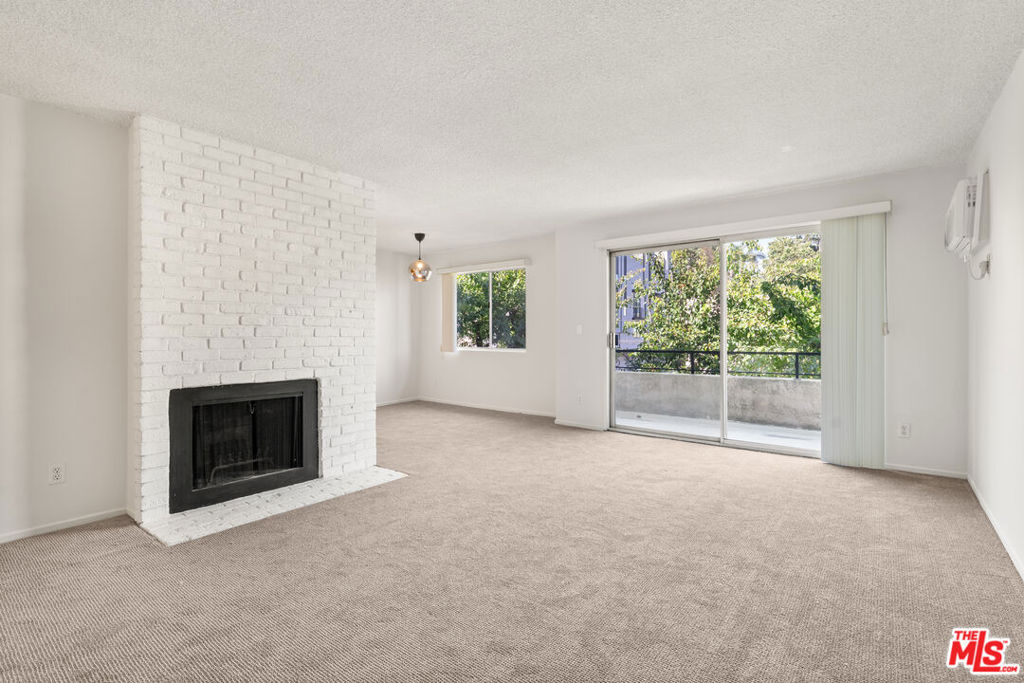 1457 Butler Avenue #6