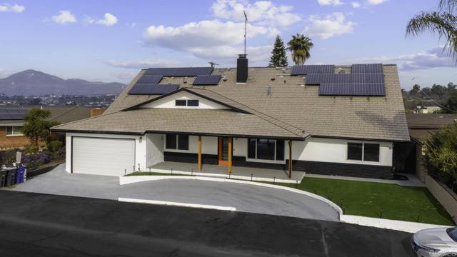 1894 Wedgemere Road, El Cajon CA: https://media.crmls.org/mediaz/0124b3ac-ab7a-4aa3-97c4-98cace944d61.jpg