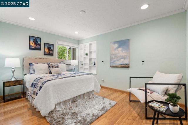 2401 Casa Way, Walnut Creek CA: https://media.crmls.org/mediaz/01258332-acec-488d-855e-251daf84f0c9.jpg