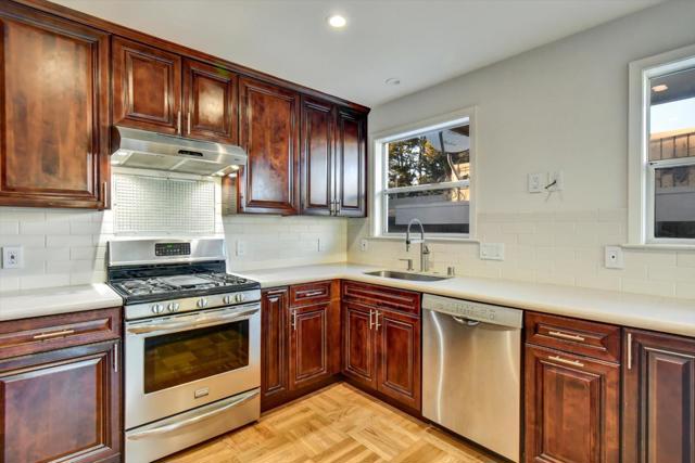 16 Christopher Court, Daly City CA: https://media.crmls.org/mediaz/0125cff2-ade8-4b84-964c-0c97668afbe3.jpg