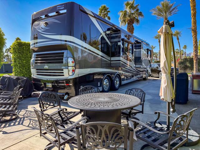 80394 Avenue 48, Indio CA: https://media.crmls.org/mediaz/0125f082-579b-447a-8f35-62df37db240e.jpg