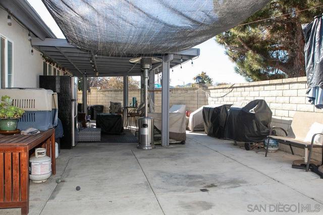 1419 Hummingbird Way, Hemet CA: https://media.crmls.org/mediaz/012647b7-f41a-491b-81b8-8cdf384ae958.jpg