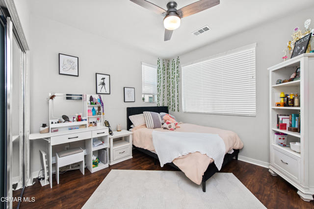 1830 Poppy Drive, Simi Valley CA: https://media.crmls.org/mediaz/01266435-6ecf-4627-a861-4ea4aa174452.jpg