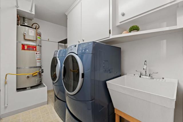 1631 Grant Road, Mountain View CA: https://media.crmls.org/mediaz/0126d56b-7e28-4cc4-8c81-6c4f10747e5a.jpg