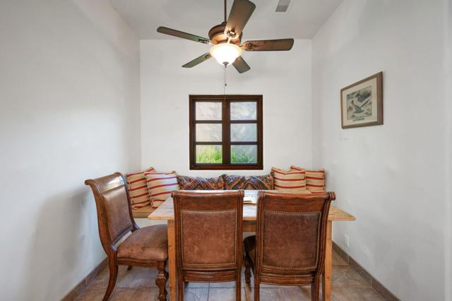 72275 Upper W Way, Palm Desert CA: https://media.crmls.org/mediaz/01277655-9490-417b-ade2-4cab76a3733d.jpg