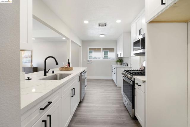 Image 16 of 26 For 2444 39th Ave