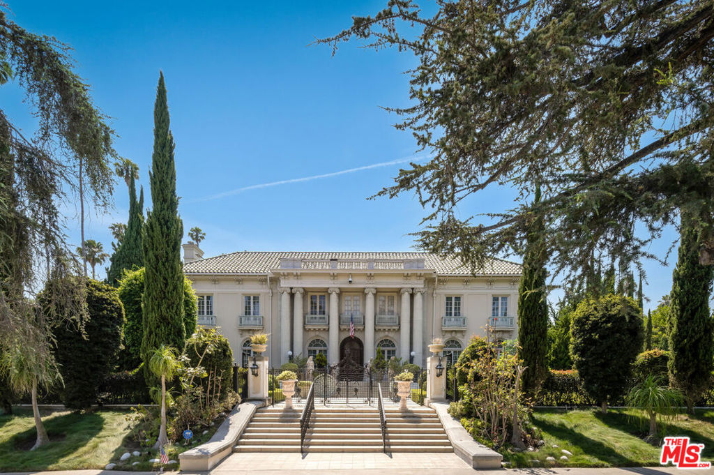 455 Lorraine Boulevard