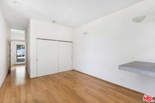 1801 Baxter Street, Los Angeles CA: https://media.crmls.org/mediaz/01285975-4c67-439a-af98-bbd74faede5a.jpg