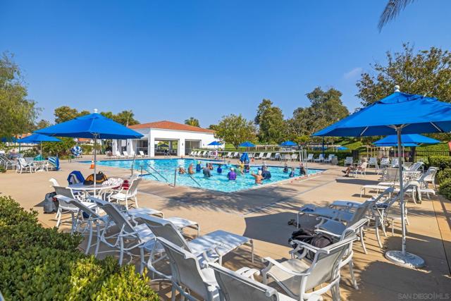 4676 Barcelona Way, Oceanside CA: https://media.crmls.org/mediaz/012a3a1e-4045-4850-a0f1-86ba25a257b4.jpg