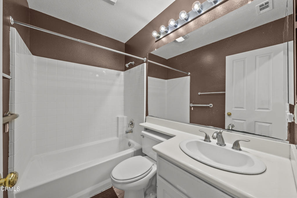 MLS #V1-33559 image #11