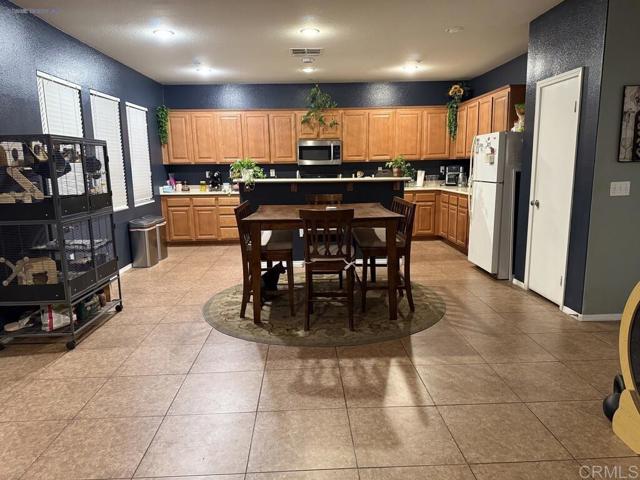 Detail Gallery Image 5 of 39 For 31771 Biagio Way, Winchester,  CA 92596 - 3 Beds | 2/1 Baths