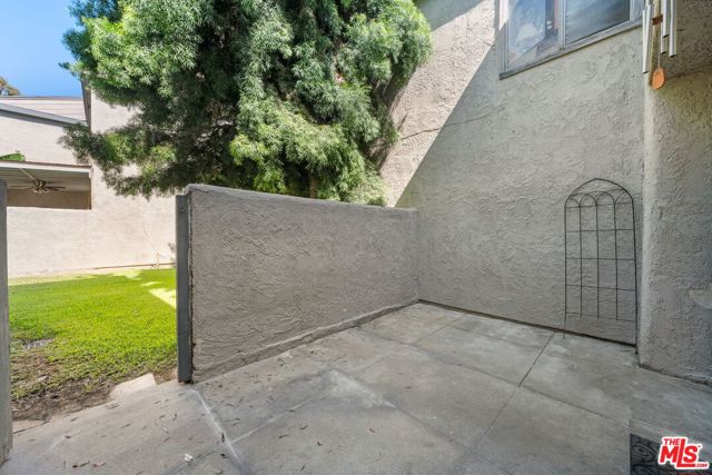 1718 Puente Avenue, Baldwin Park CA: https://media.crmls.org/mediaz/012b000b-055a-442d-83d6-6dcef55ce8e3.jpg