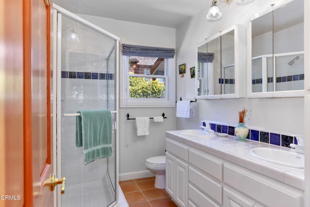 Detail Gallery Image 11 of 14 For 113 4th Ave, Santa Cruz,  CA 95062 - 4 Beds | 2/2 Baths