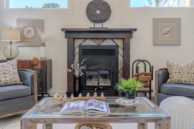 647 Canyon Drive, Pacifica CA: https://media.crmls.org/mediaz/012c86b5-aa03-41df-834c-284370721e19.jpg