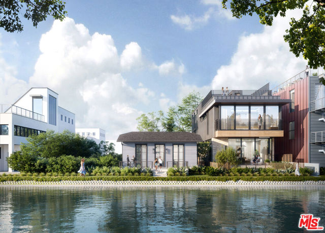 404 Linnie Canal, Venice CA: https://media.crmls.org/mediaz/012d98b2-716b-4e93-8bfd-370f5987a64d.jpg