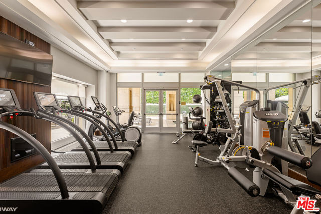 10727 Wilshire Boulevard, Los Angeles CA: https://media.crmls.org/mediaz/012e1849-4401-4a5f-a167-083aebc0029b.jpg