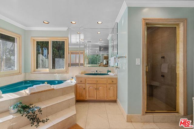 2103 N Hobart Boulevard, Los Angeles CA: https://media.crmls.org/mediaz/012f7607-06f3-4266-b21a-df087c05218d.jpg