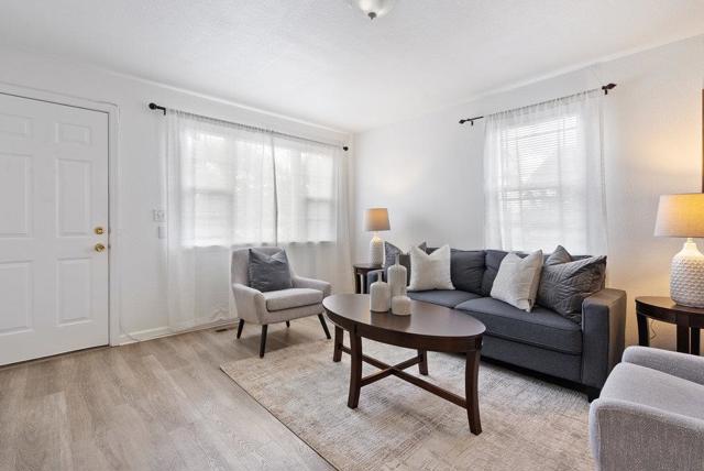 140 Sally Street, Hollister CA: https://media.crmls.org/mediaz/0130a877-ab46-46db-b305-a3e217fa84e3.jpg