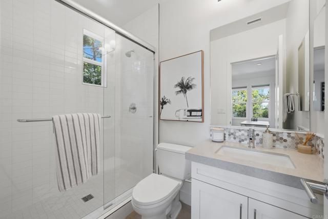 Detail Gallery Image 31 of 74 For 374 Fulvia St, Encinitas,  CA 92024 - 4 Beds | 4/1 Baths