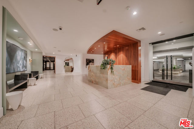 10777 WILSHIRE Boulevard, Los Angeles CA: https://media.crmls.org/mediaz/013105d7-4b1b-4b38-9e3c-6c50a639a4c3.jpg