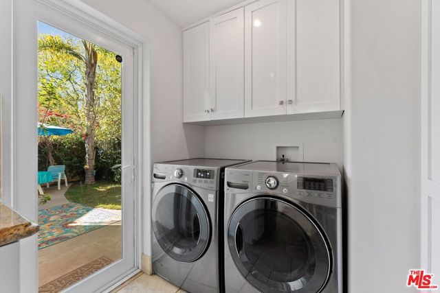 3251 Stewart Avenue, Los Angeles CA: https://media.crmls.org/mediaz/01315804-2529-4595-928f-f4e1d54ad98e.jpg