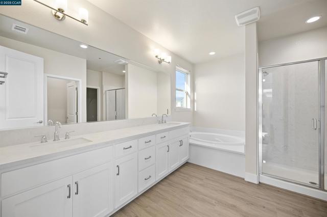 5541 Promontory Way, Antioch CA: https://media.crmls.org/mediaz/01316637-c745-48b1-9847-6688e3a7b975.jpg