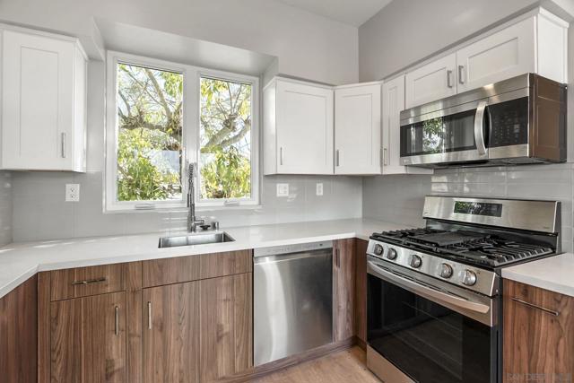 3209 L Street, San Diego CA: https://media.crmls.org/mediaz/0131ff8a-7cd8-46eb-9172-2fd627ce6304.jpg