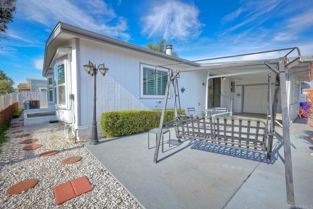 Detail Gallery Image 32 of 44 For 1146 via Santa Paulo, Vista,  CA 92081 - 3 Beds | 2 Baths