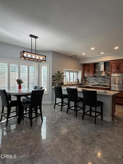 Detail Gallery Image 11 of 28 For 1940 Kensington Ln, Oxnard,  CA 93030 - 4 Beds | 4 Baths