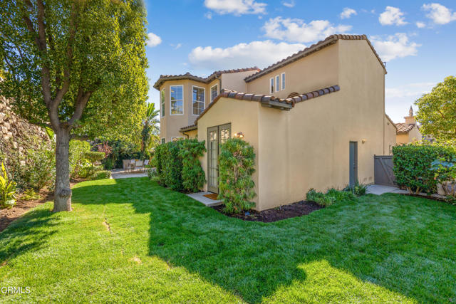 827 W Heritage Oak Court, Altadena CA: https://media.crmls.org/mediaz/0132ff74-e3e8-409c-9dbf-0a0dc1c2c0c3.jpg
