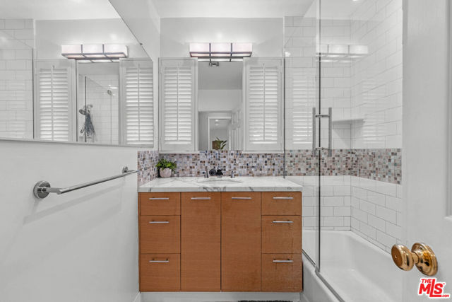 14253 Collins Street, Los Angeles CA: https://media.crmls.org/mediaz/01338b2e-77ee-4b45-acda-e2643e93480f.jpg