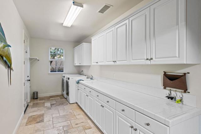 Detail Gallery Image 36 of 45 For 14271 Caminito Lazanja, San Diego,  CA 92127 - 4 Beds | 4/1 Baths