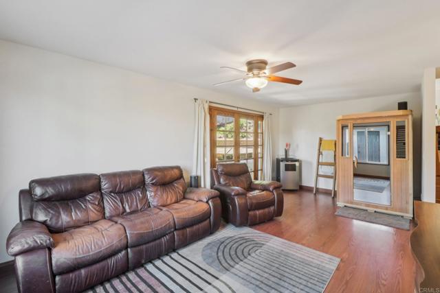 Detail Gallery Image 24 of 75 For 1921 via Corina, Alpine,  CA 91901 - 3 Beds | 2 Baths