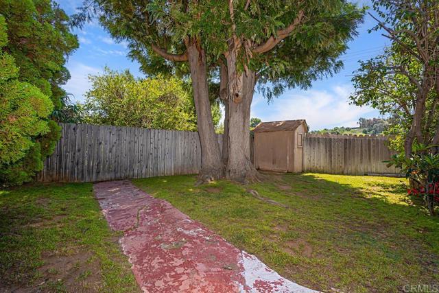 Image 30 of 35 For 801 W Vista Way