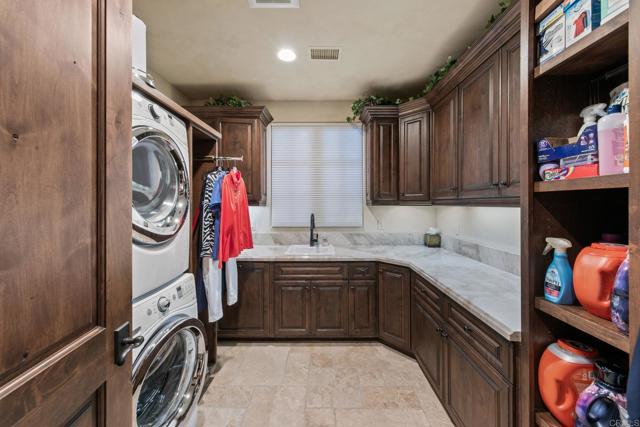 Detail Gallery Image 41 of 48 For 7953 Sentinel, San Diego,  CA 92127 - 5 Beds | 6/1 Baths