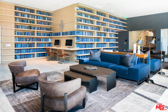 801 S OLIVE Street, Los Angeles CA: https://media.crmls.org/mediaz/0136194d-1657-4314-85ee-a44ba57f383e.jpg