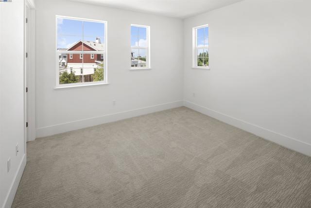 101 Sea Gate Place, Bethel Island CA: https://media.crmls.org/mediaz/01374d96-0983-4a85-b731-f7f2e76fc8c8.jpg