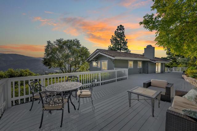 31475 Via Las Rosas, Carmel Valley CA: https://media.crmls.org/mediaz/01389a85-d0c1-4653-96fa-8472192329c8.jpg