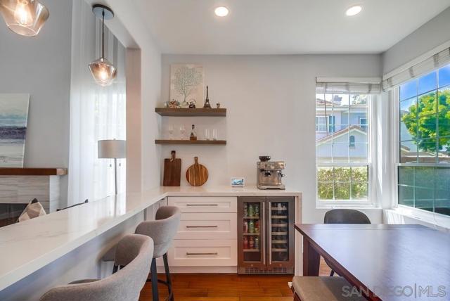 13554 Jadestone Way, San Diego CA: https://media.crmls.org/mediaz/013950ce-3bf3-44a9-8847-bc2083efa04f.jpg