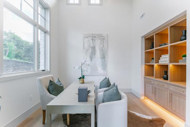 Image 28 of 59 For 8210 Manjares