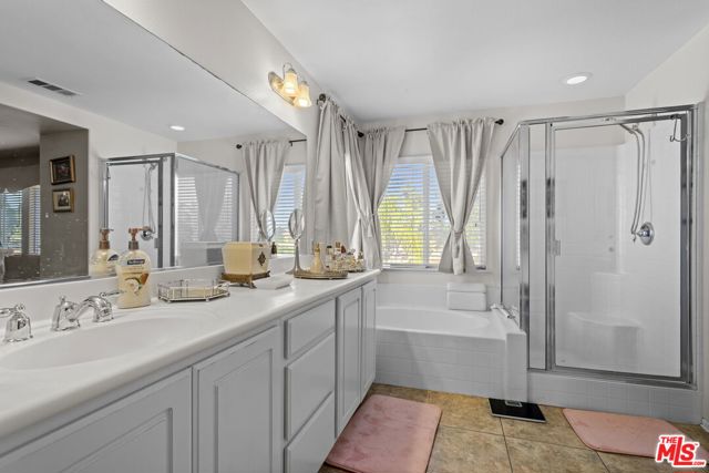 33716 Salvia Lane, Murrieta CA: https://media.crmls.org/mediaz/013a83eb-12a9-4240-849c-cbe534455692.jpg