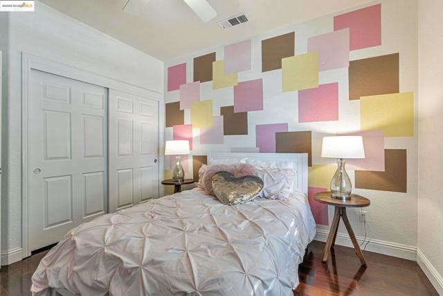 43 Sorrel Ct, Oakley CA: https://media.crmls.org/mediaz/013b8d9b-ed98-4ec1-b6b0-1fc8c78164b3.jpg