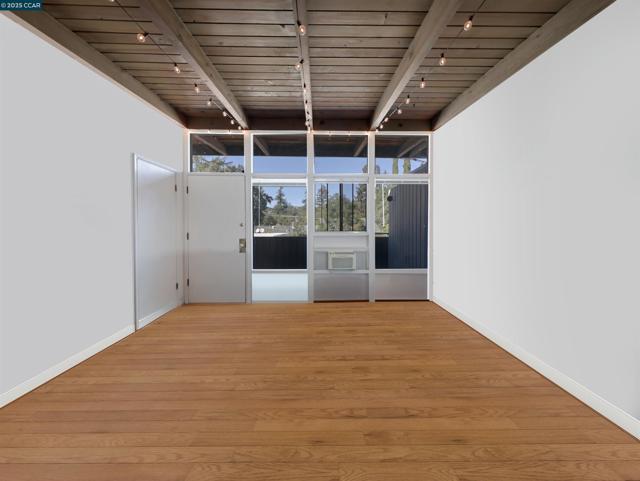 891 Bell Street, Lafayette CA: https://media.crmls.org/mediaz/013bbaaa-97c6-48e1-bff1-b87f09d95efb.jpg