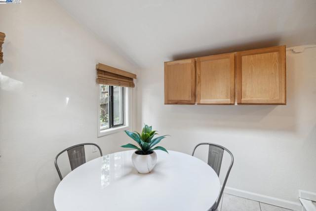 11349 Alameda Ave, Brookdale CA: https://media.crmls.org/mediaz/013d4145-7ad6-444b-91d3-28e2ecc5ae2e.jpg