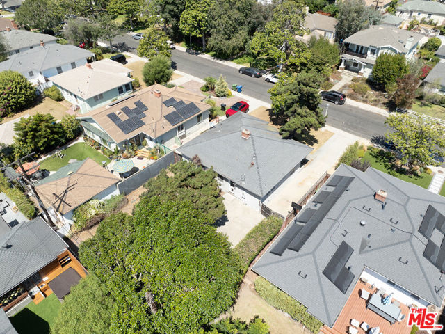 7833 Denrock Avenue, Los Angeles, California 90045, 3 Bedrooms Bedrooms, ,1 BathroomBathrooms,Single Family Residence,For Sale,Denrock,24432031